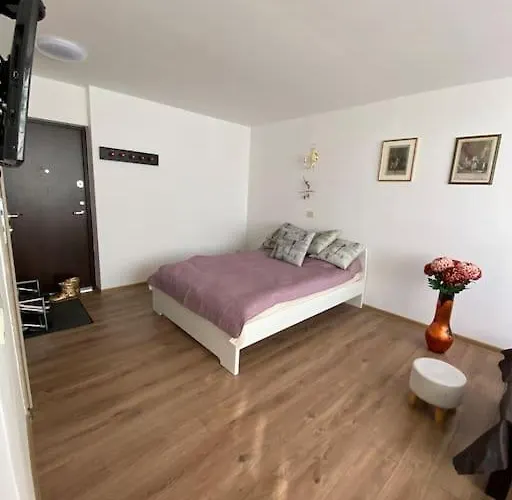 Place To Close To Appartement